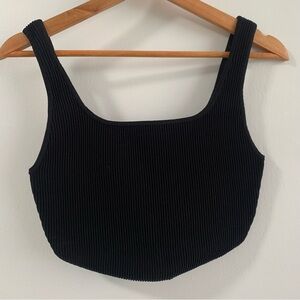 ARITZIA Babaton Black Ribbed Crop Top